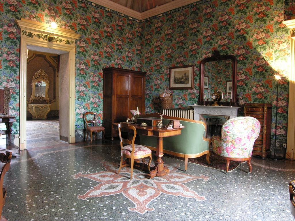 Castello Sannazzaro B&B Giarole ภายนอก รูปภาพ