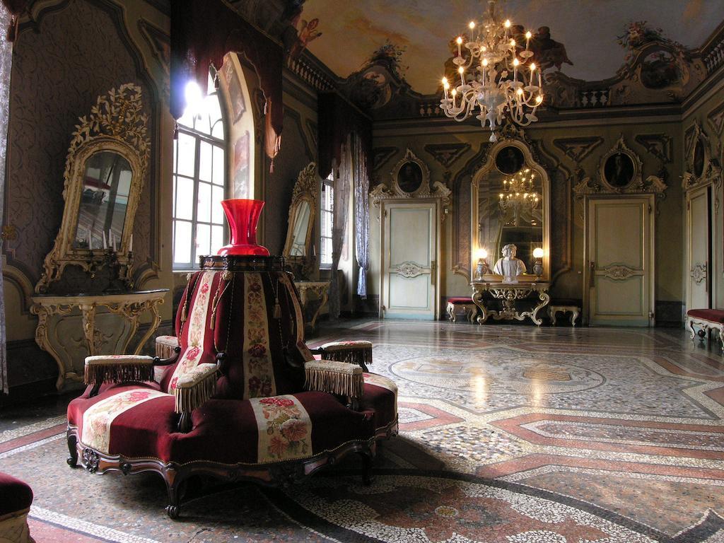 Castello Sannazzaro B&B Giarole ภายนอก รูปภาพ